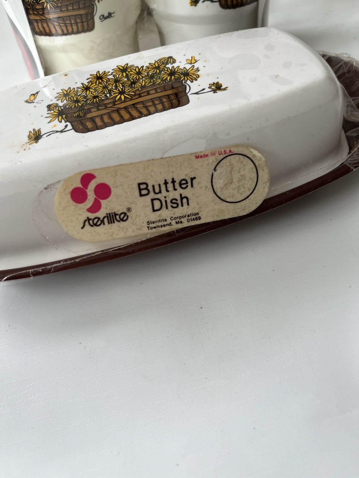 Vintage NOS Sterlite Daisy S/P Shaker And Butter Dish