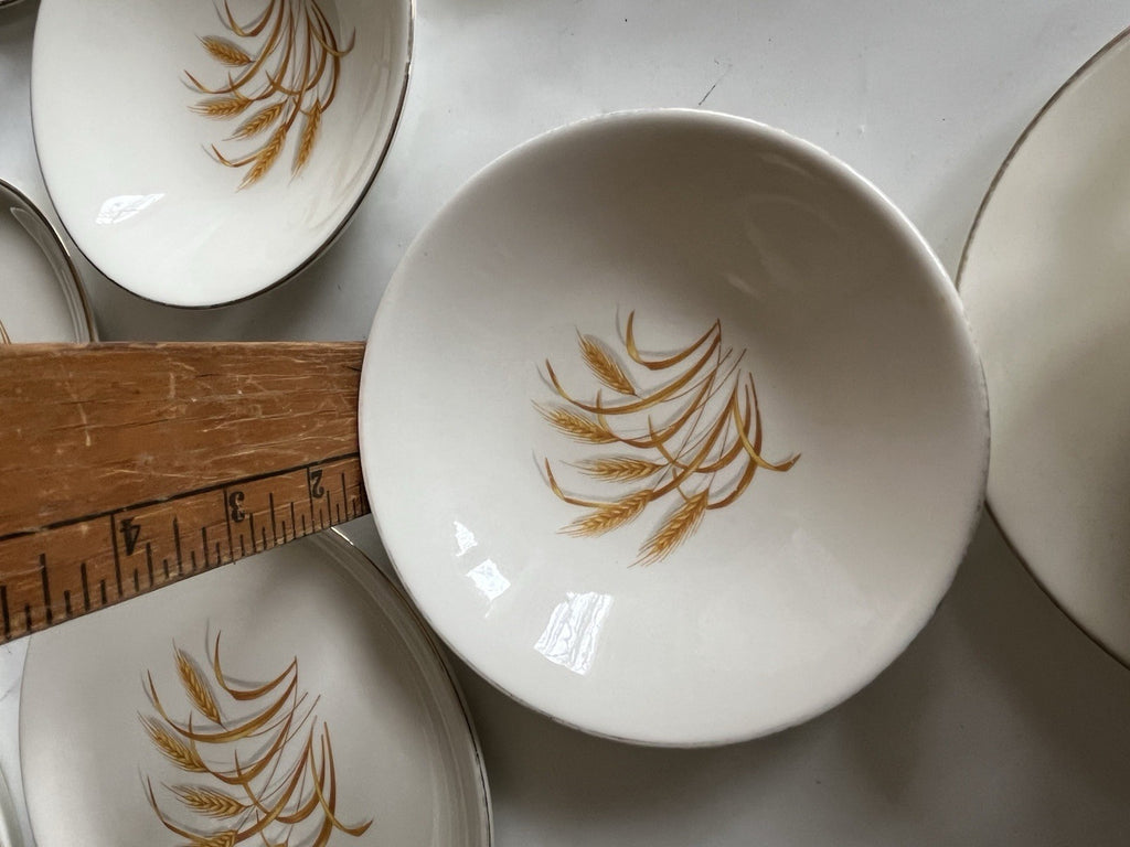 Homer Laughlin Mixed LotGolden Wheat Gold Trim Plates Bowls Serving Dish 23 Pc
