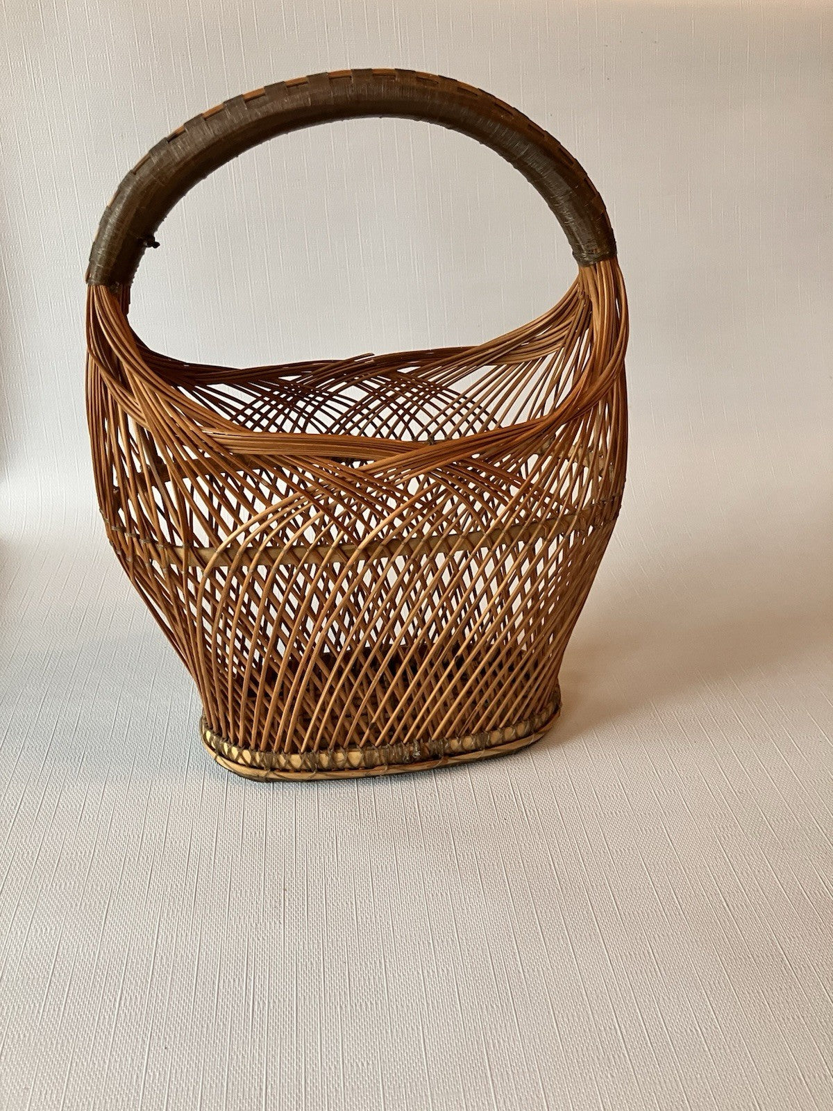 Vintage Japanese Ikebana Hangakago Basket; EVC 1910-1930s.