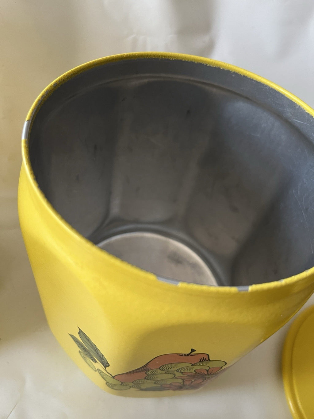 Vintage Kromex Faceted Aluminum 4 Canister Set Yellow Fruit Floral Plastic Lids