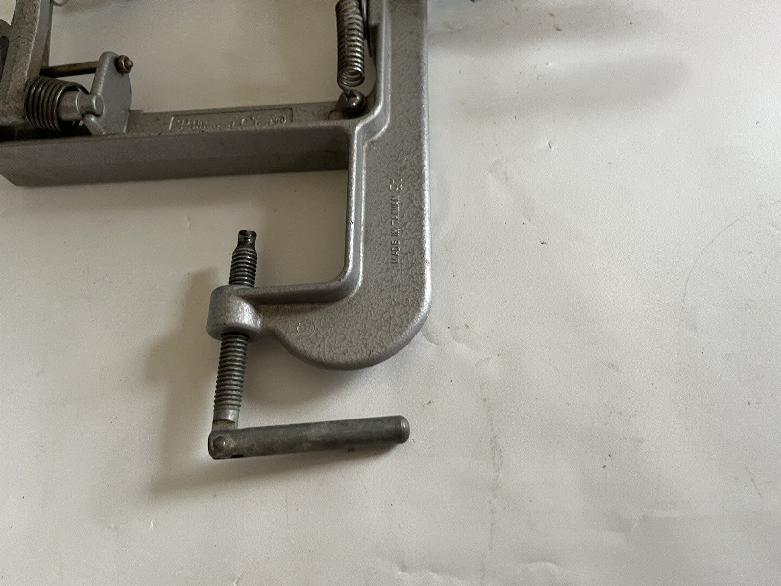 Pampered Chef Apple Peeler Corer Slicer Model Number 2430