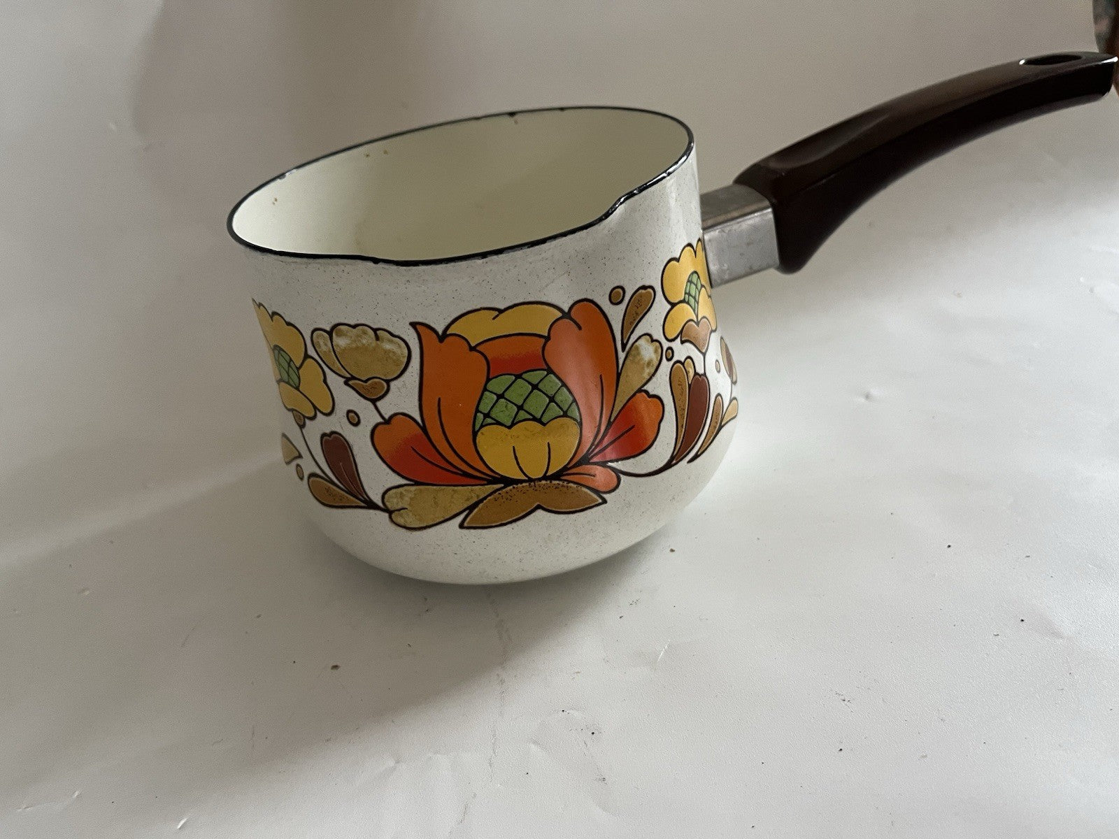 Vintage Country Flowers Sauce Pan Pot 1 Qt Sanko Ware Porcelain Enamel Japan