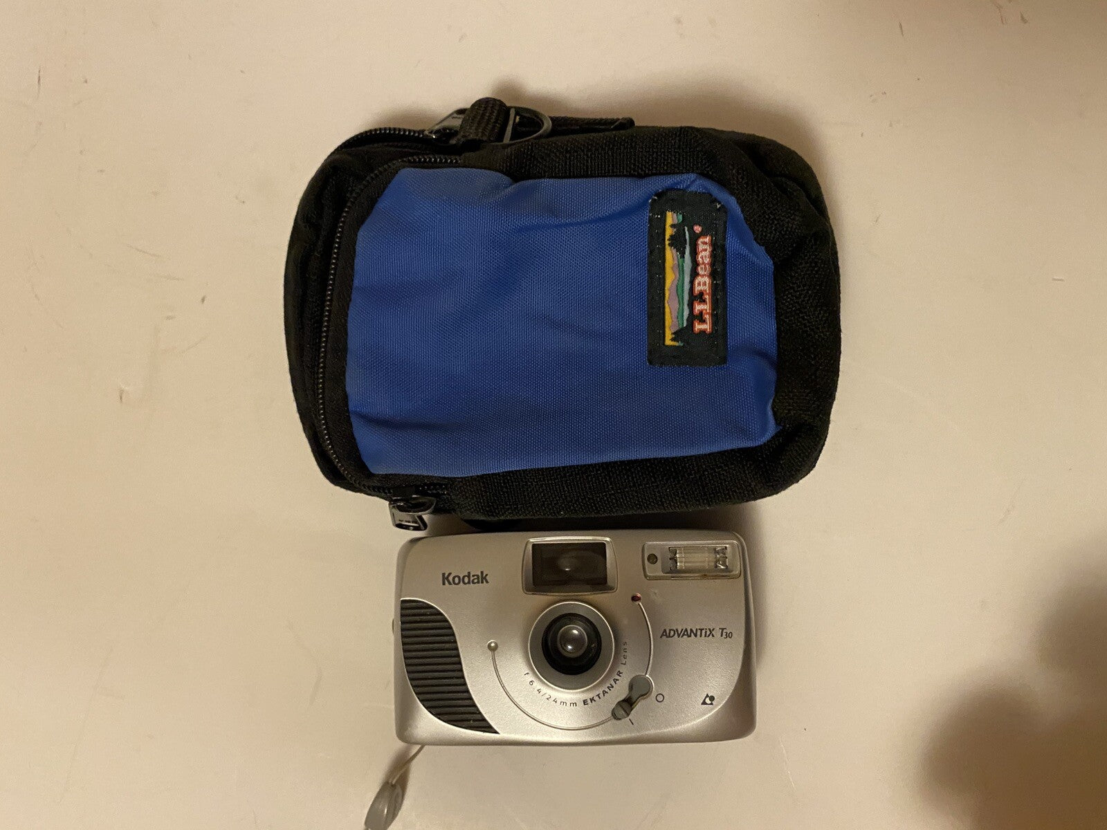 Lot of 3 Kodak Cameras Advantix T30/C750/Fun Saver 35 2 Shots Left/LL Bean Case