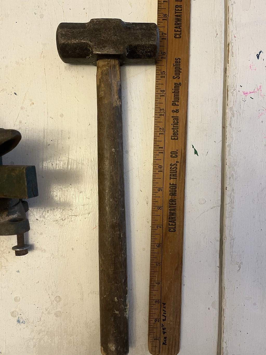 Vintage LITTLESTOWN NO.112 3-1/2" Bench Vise With 3 Pound Hammer