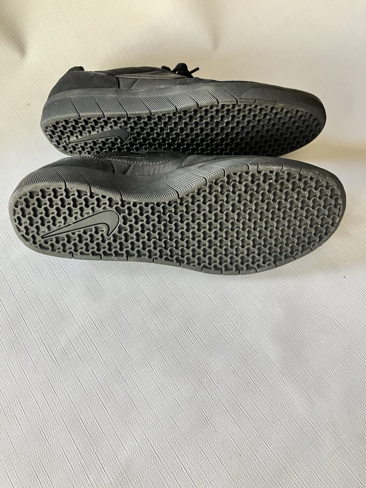 Size 8 - Nike Retro GTS Triple Black; NWOB
