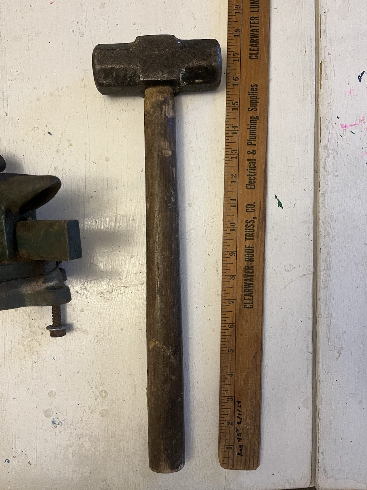 Vintage LITTLESTOWN NO.112 3-1/2" Bench Vise With 3 Pound Hammer