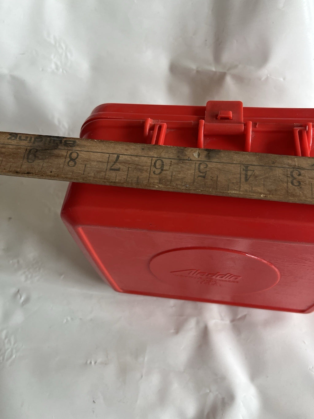Retro 1990’s Red Aladdin Lunchbox Of Disney Hunchback Of Notre Dame