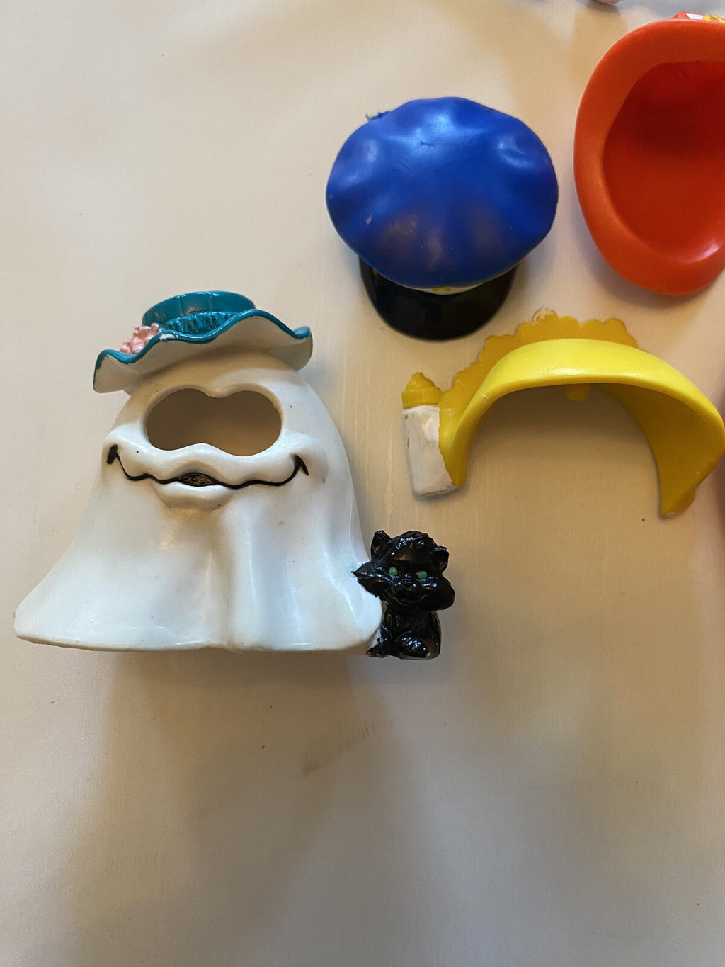 19988/92 Mcdonald’s Nugget Buddies Lot Cookie Cutter Top