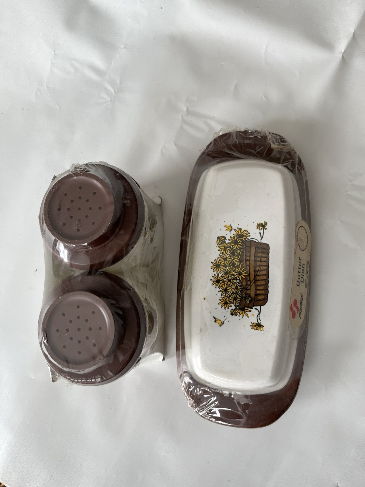 Vintage NOS Sterlite Daisy S/P Shaker And Butter Dish