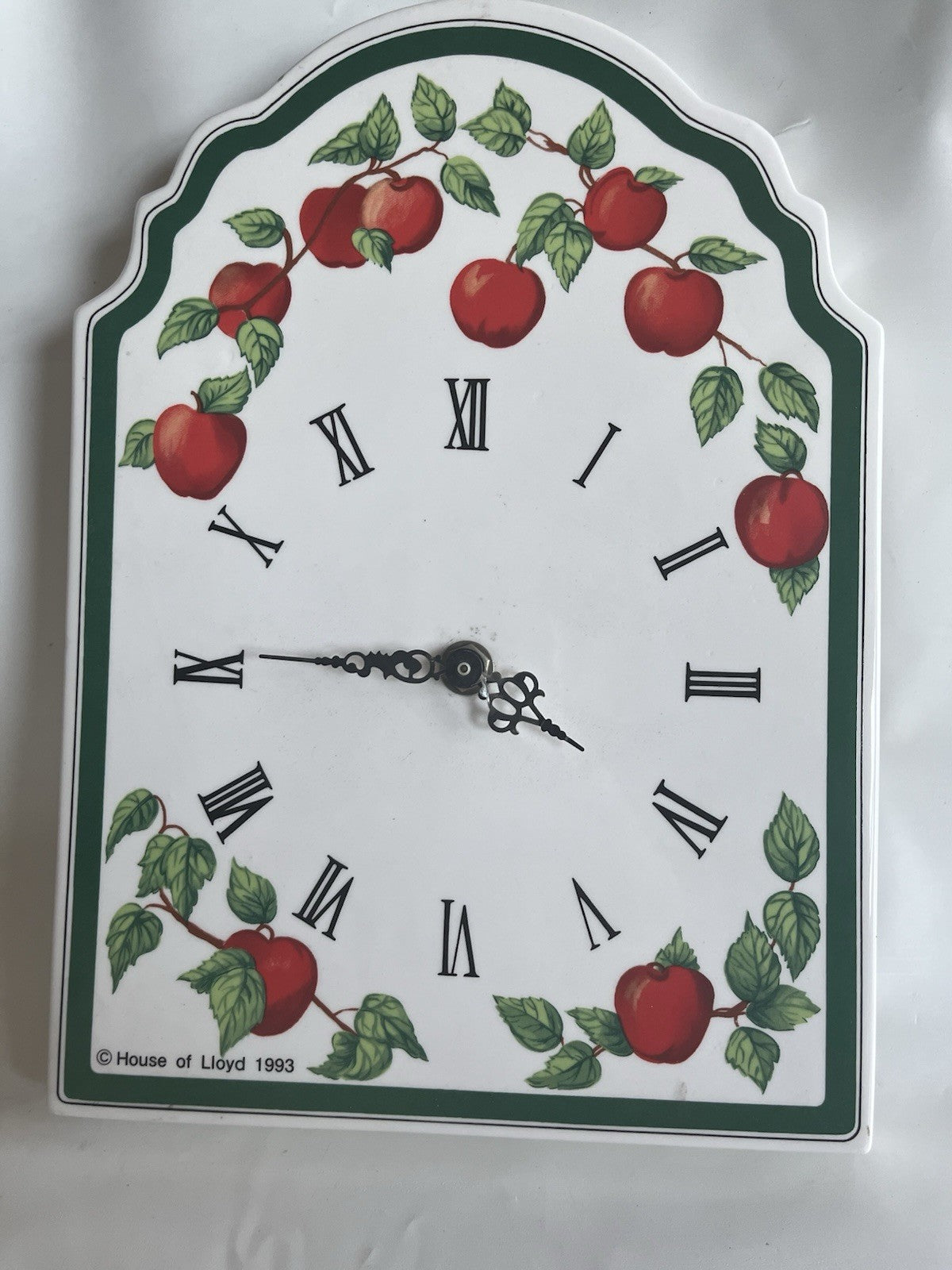Vintage 1993 House Of Lloyd 12” Tall Apple Clock