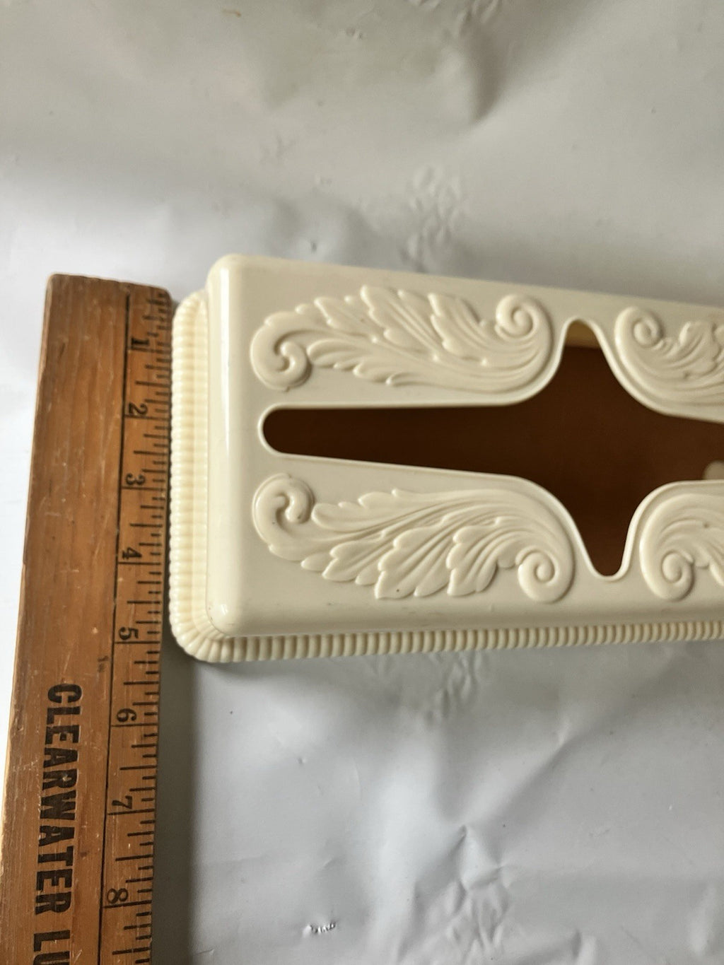 Vintage MCM Beige/Off White Plastic Art Deco Styles Tissue Box Wall Mount/Box