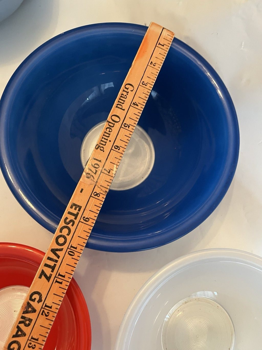 Vintage Pyrex Nesting Bowls Set Red White Blue Collectible 322, 323, 325