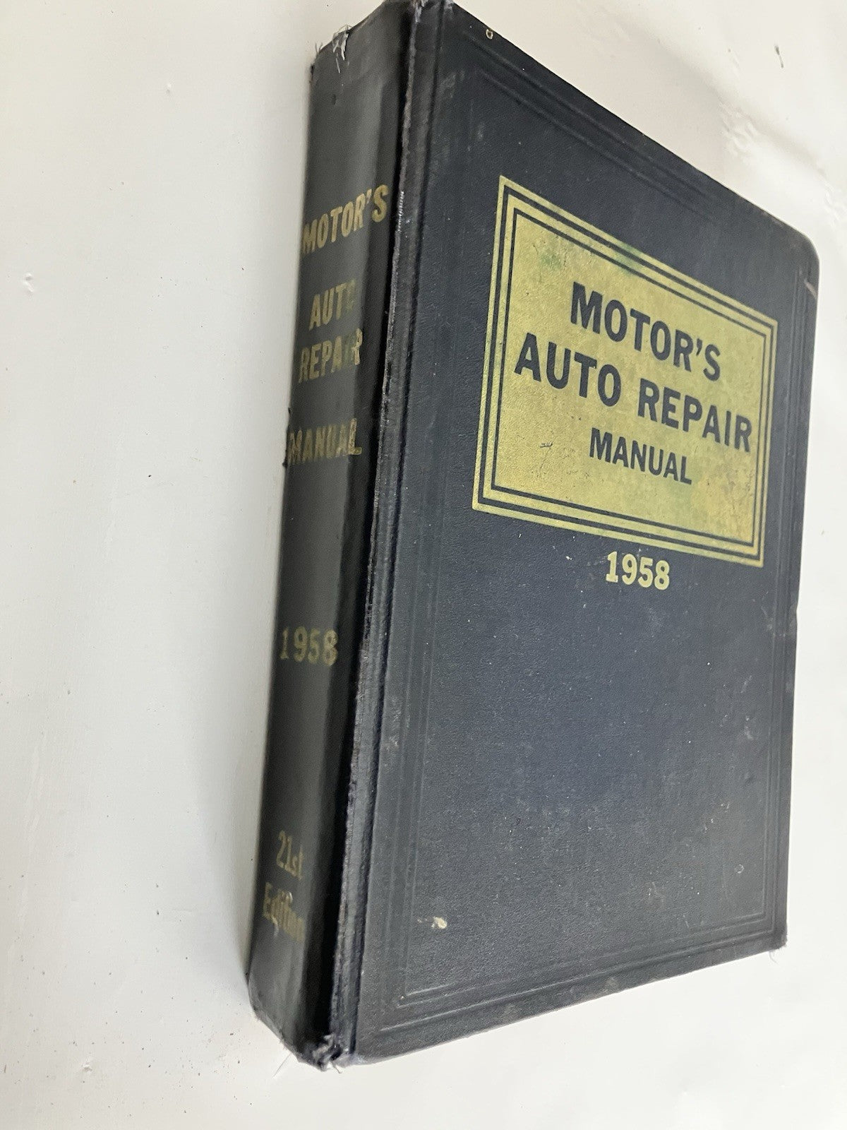 Vintage 1958 Motor's Auto Repair Manual 21st Edition
