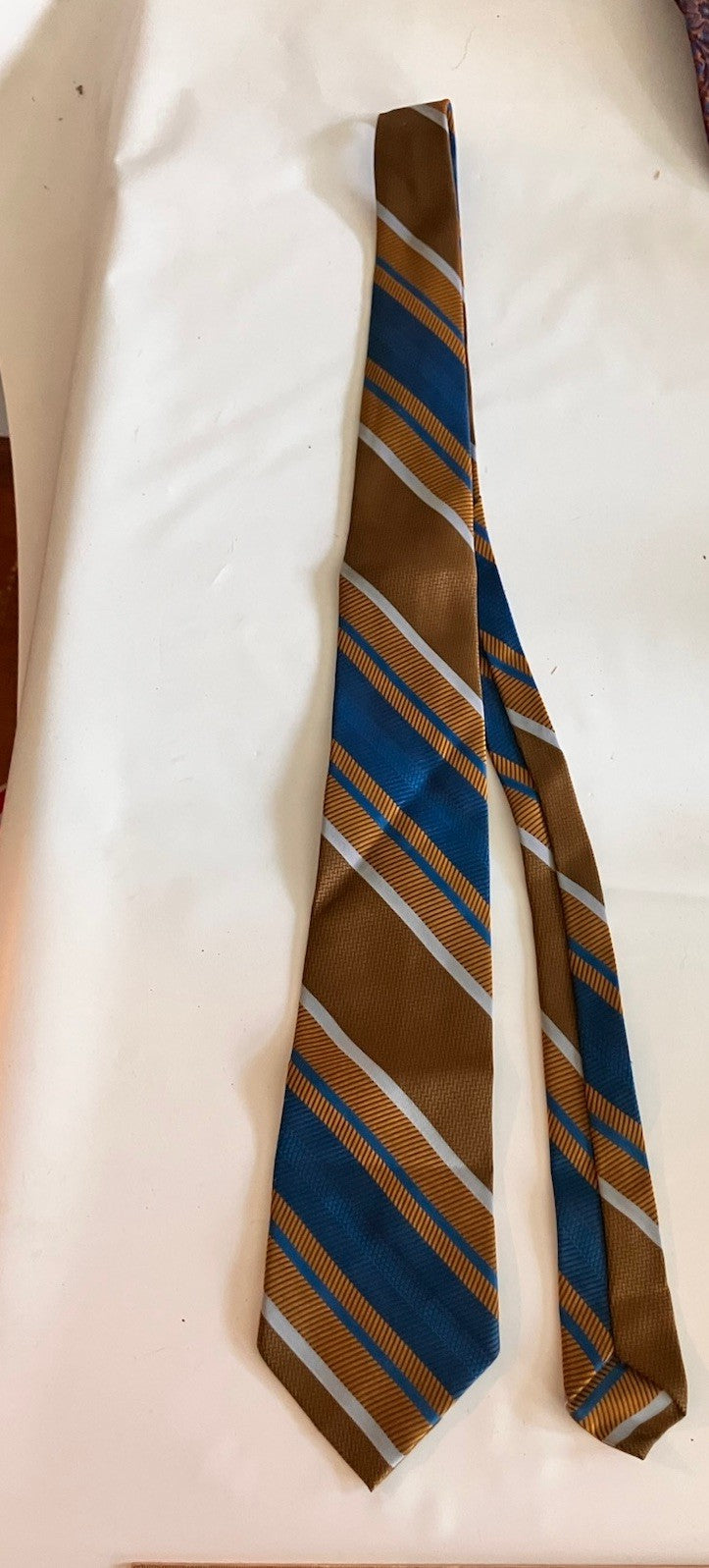 Vintage 1960’s Lot Of 7 Ties; Wide And Skinny Ties, Bow tie Clip On