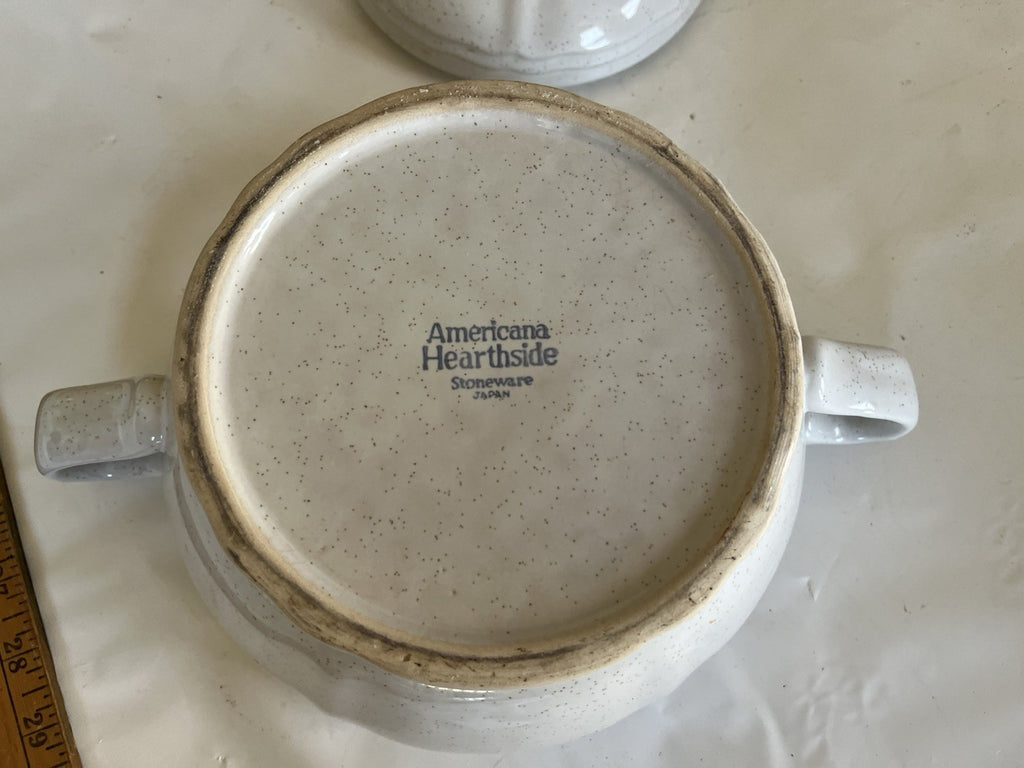 Vintage American Heartside Ceramic Strawberry Soup Tureen/bean Pot