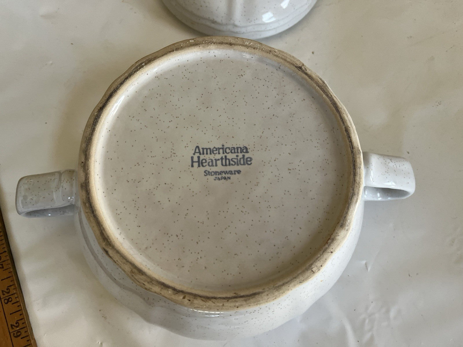 Vintage American Heartside Ceramic Strawberry Soup Tureen/bean Pot