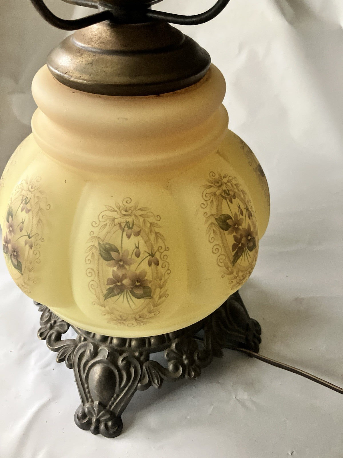 Vintage Hurricane GWTW Electric Lamp Yellow Hand painted Florals Base Only WORKS