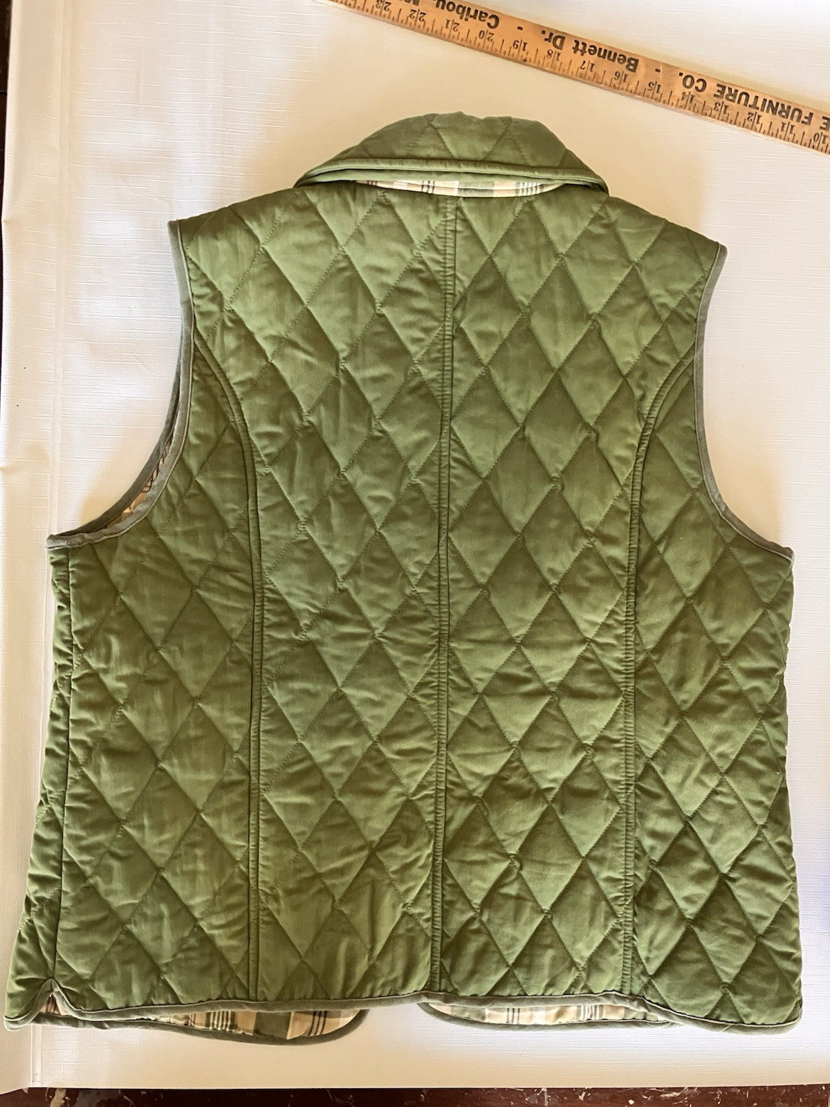 LL Bean Women’s Green Quilted Vest Size M Petite