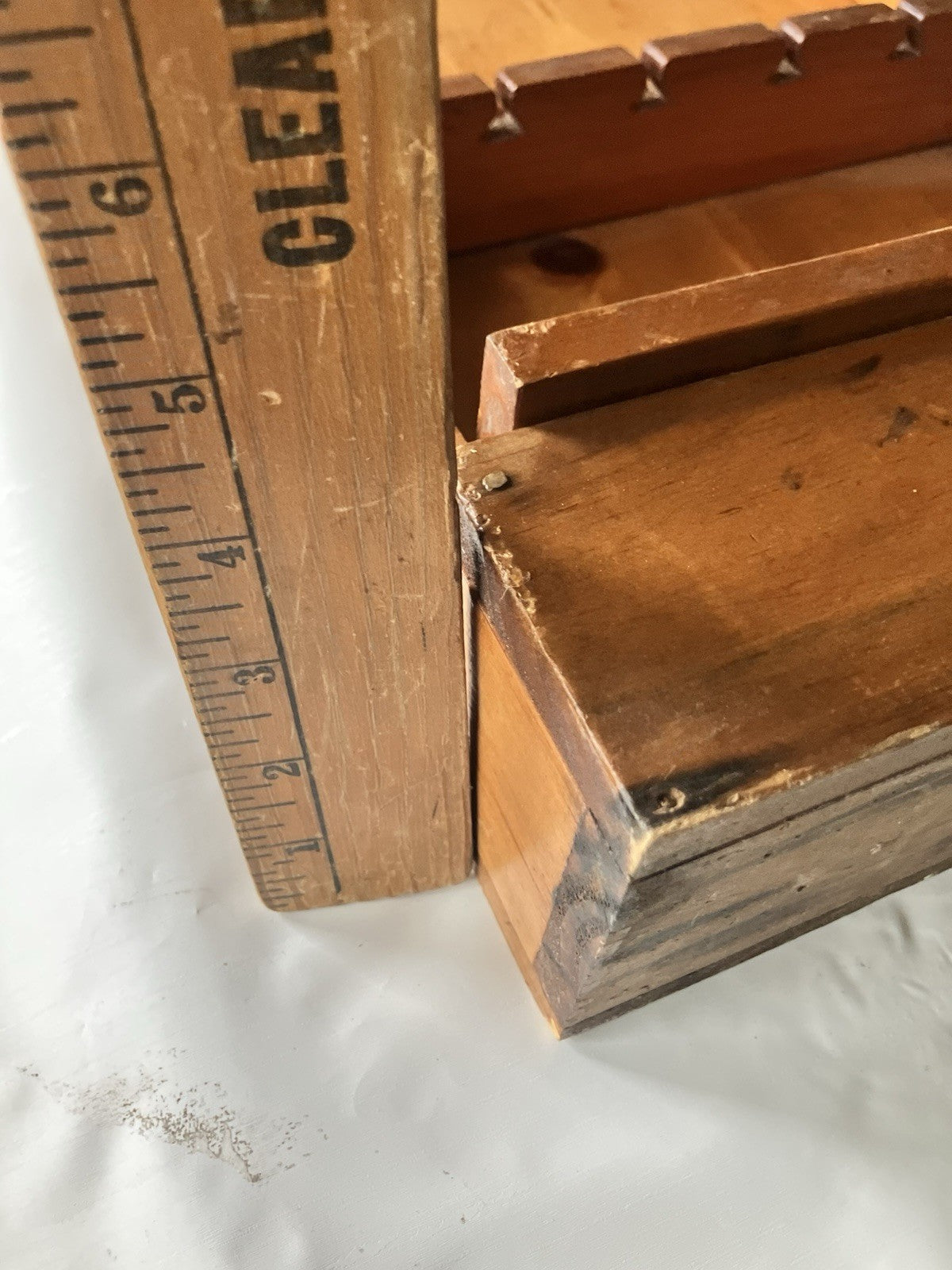 VTG Hanging Wooden Spoon Display Rack Holds 12 Spoons & Box To Hold Trinkets