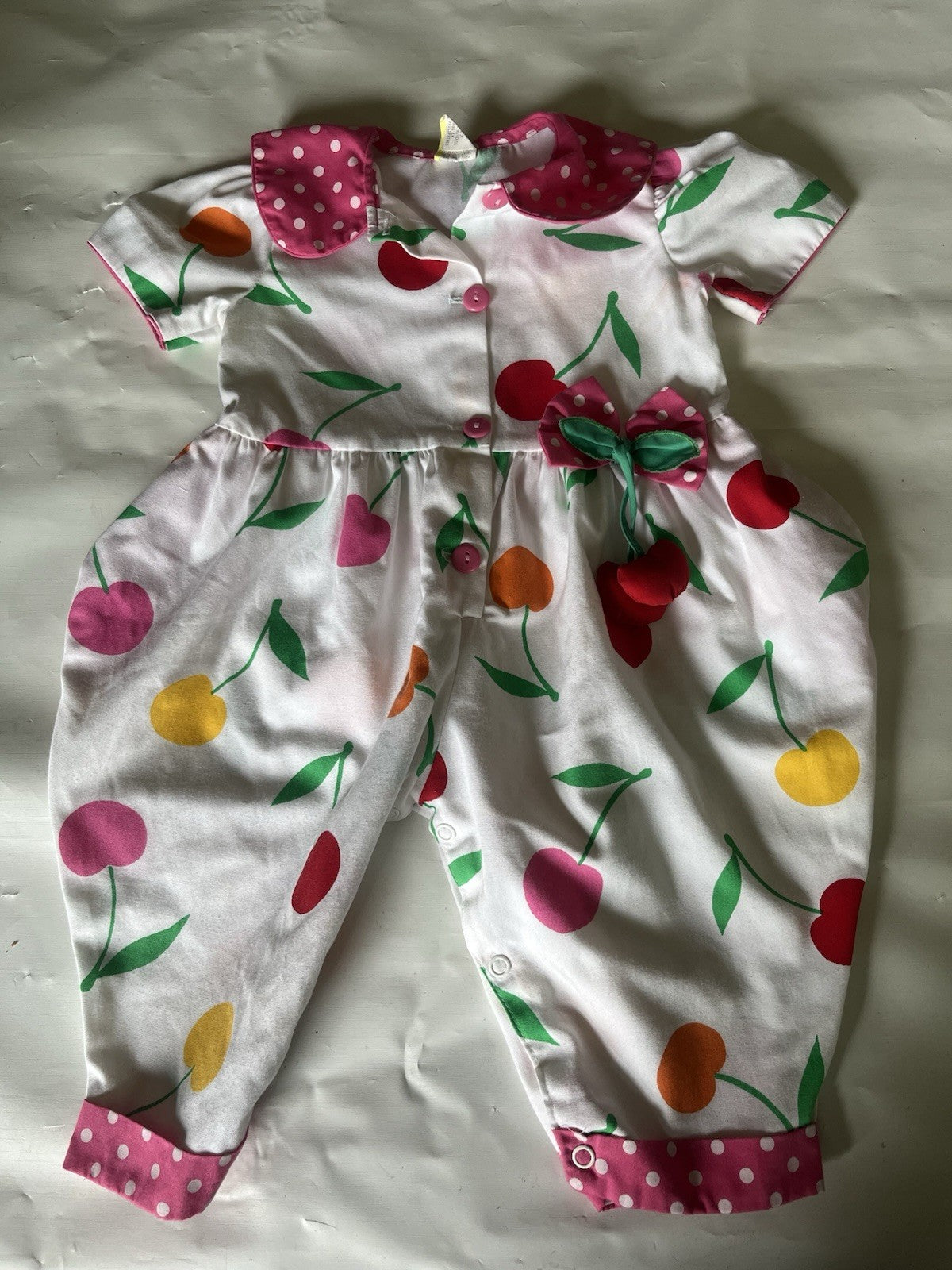 Vtg 90s Girls 12 month Cherry Romper; EUC, Vibrant Colors, Snaps, Short Sleeve