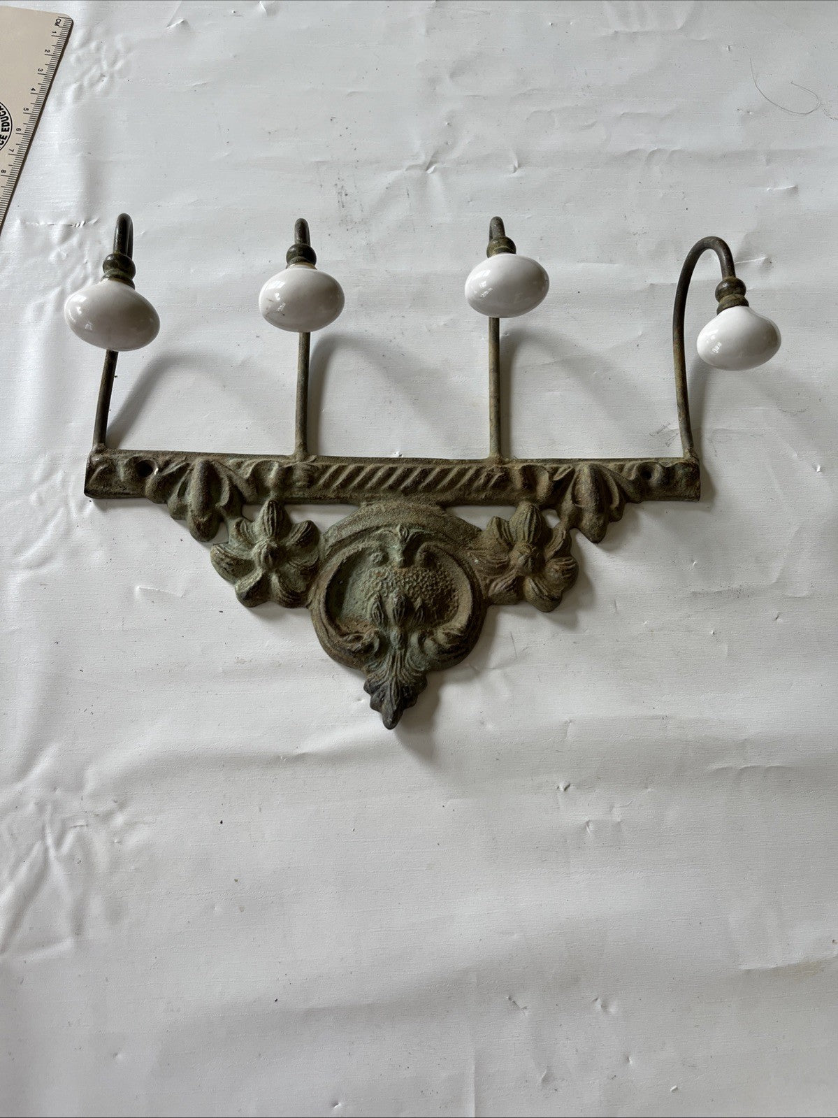 Vintage Styled Cast Iron Metal And Porcelain Wall 4 Hooks; 8”x6” Ornate Details