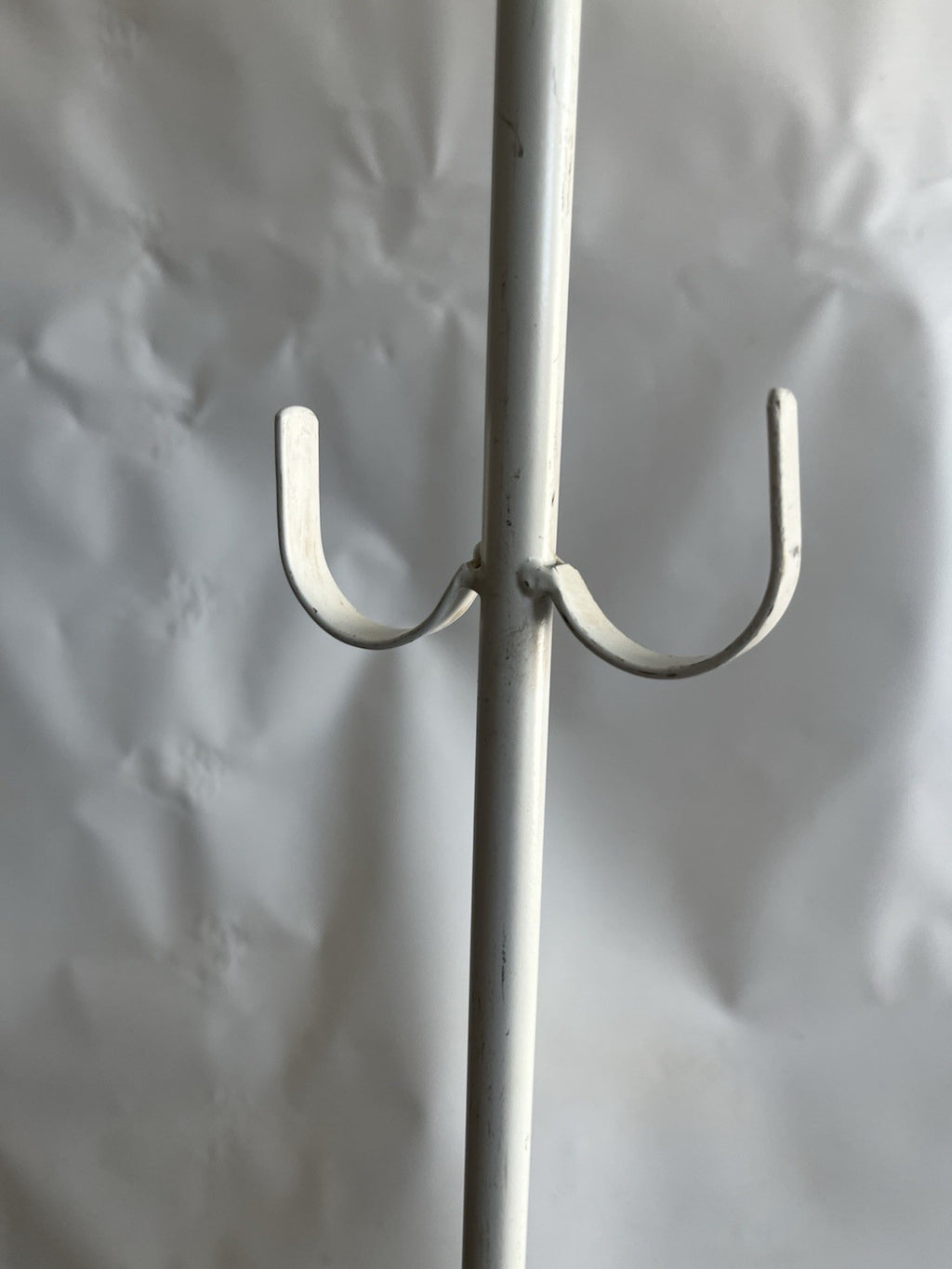 Wrought Iron Wreath Or Purse Holder Double Hooked White Antique Finish 36.5”