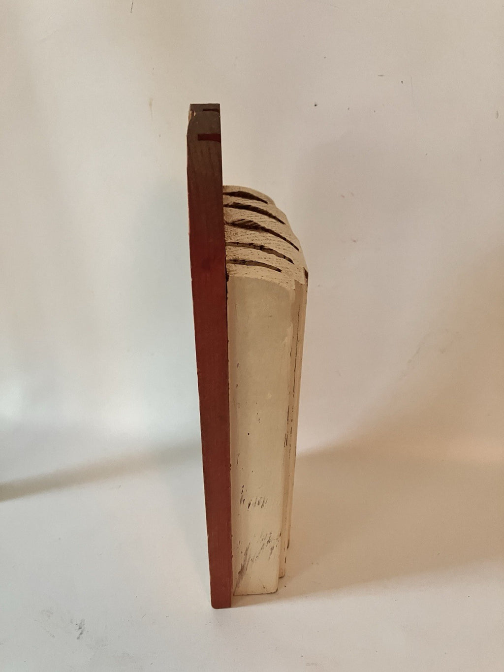 Vintage Farmhouse Red and White Knife Holder; Red Daffodil, GUC 1950s