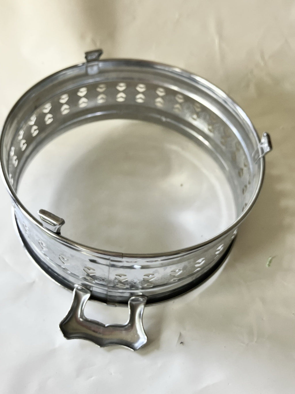 Vintage Hammered Ornate Metal Casserole 8” Round Stand/Carrier Floral Details