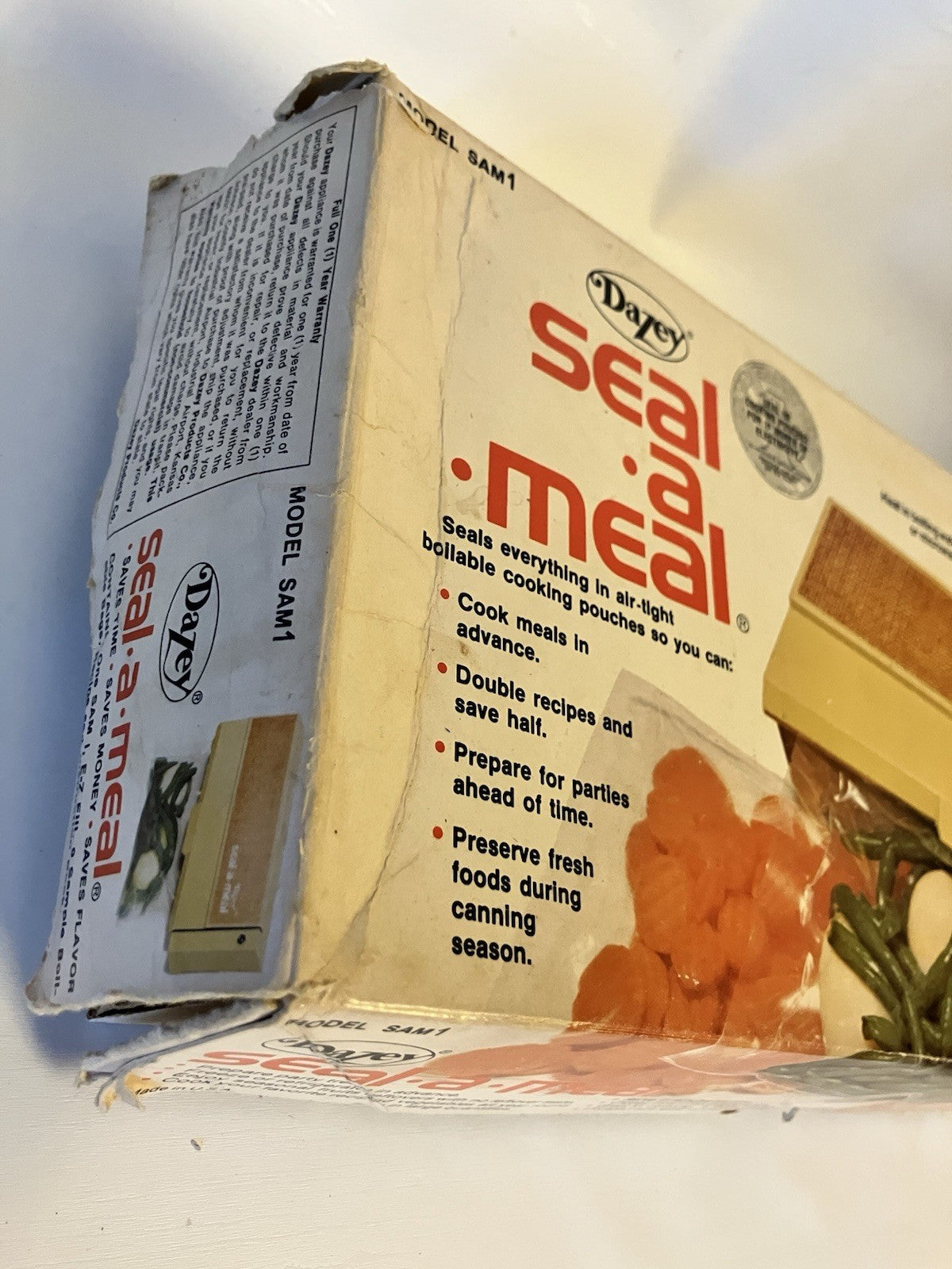 Vintage Dazey Seal-a-Meal Food Vacuum Sealer NOS with Seal Bags Works USA 1970s