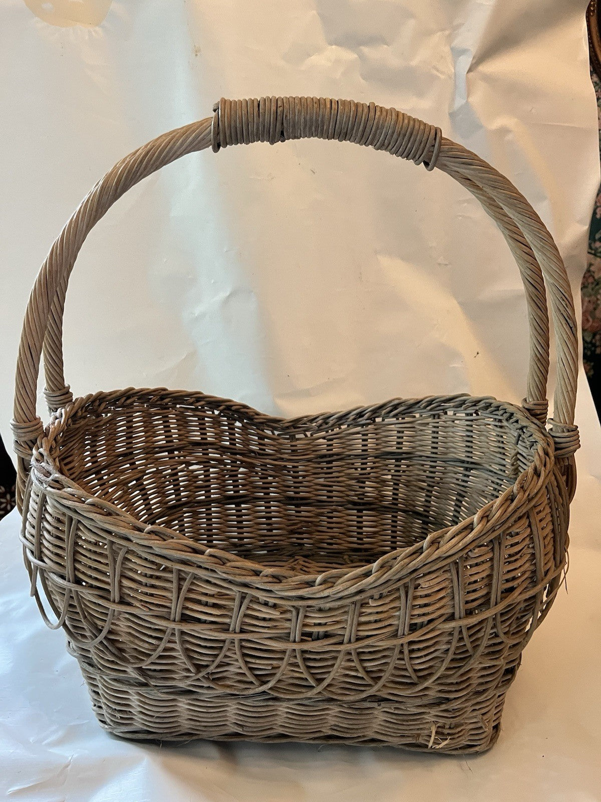 Vintage Large Gathering Basket With Rectangle Bottom, Unique Details, GUC