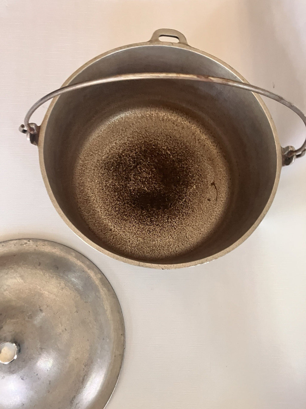 True Vintage CLUB Aluminum 4 Quart Stock Pot/Dutch Oven with Lid and Bale Handle