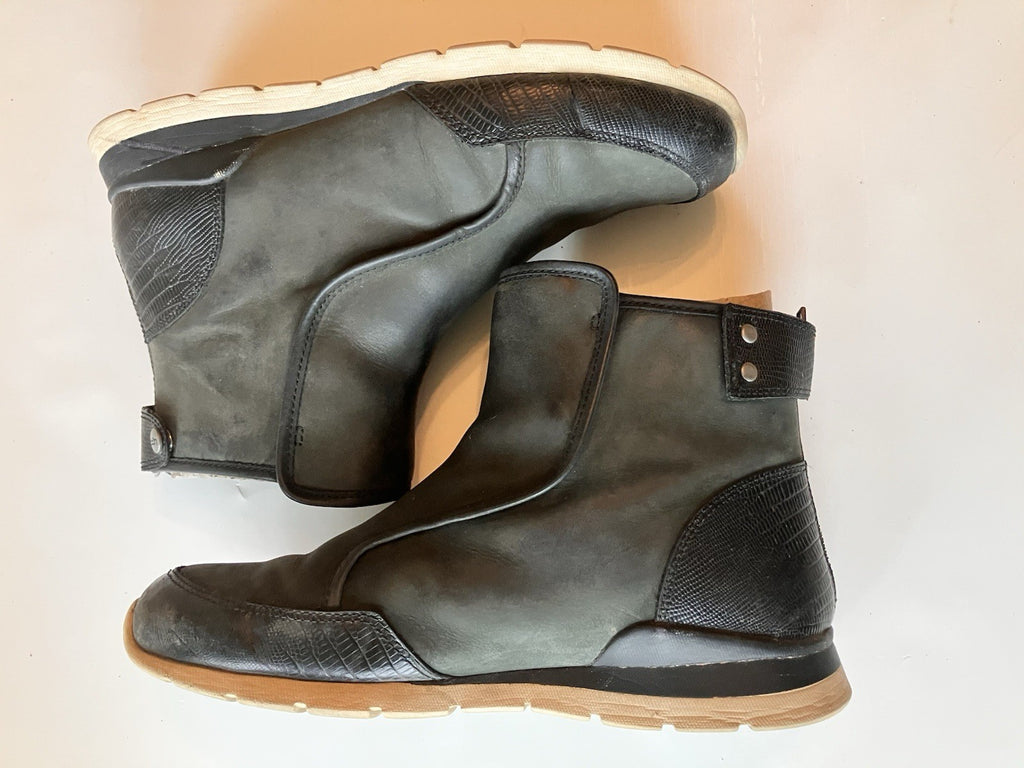 Women’s Black Treadlight UGG Laurels Lizard 7.5 With Box; Gently Preloved Shape
