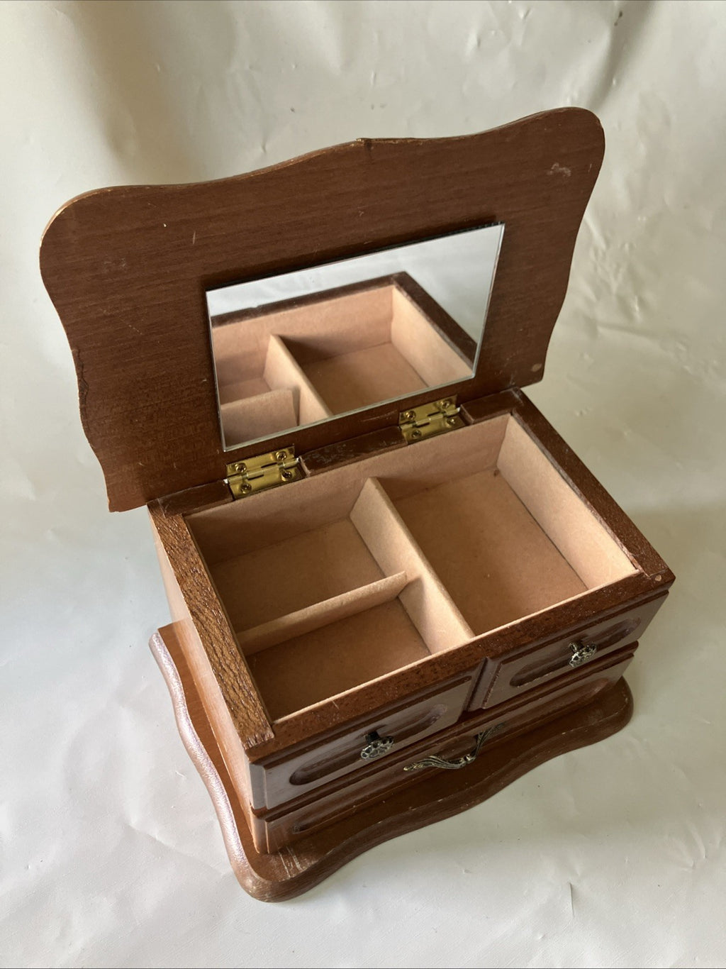 Vintage MCM Wooden Jelwery Box With Scalloped Edges, Velvet Int. Drawer, Mirror