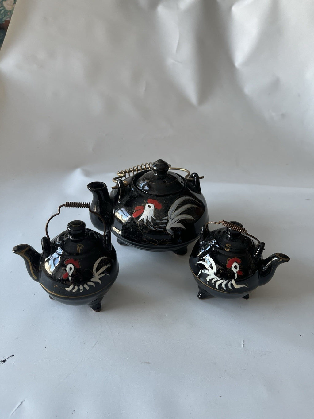 Vintage Japanese Redware Ceramic Rooster Tea Pot, S/P Shakers. Hand painted