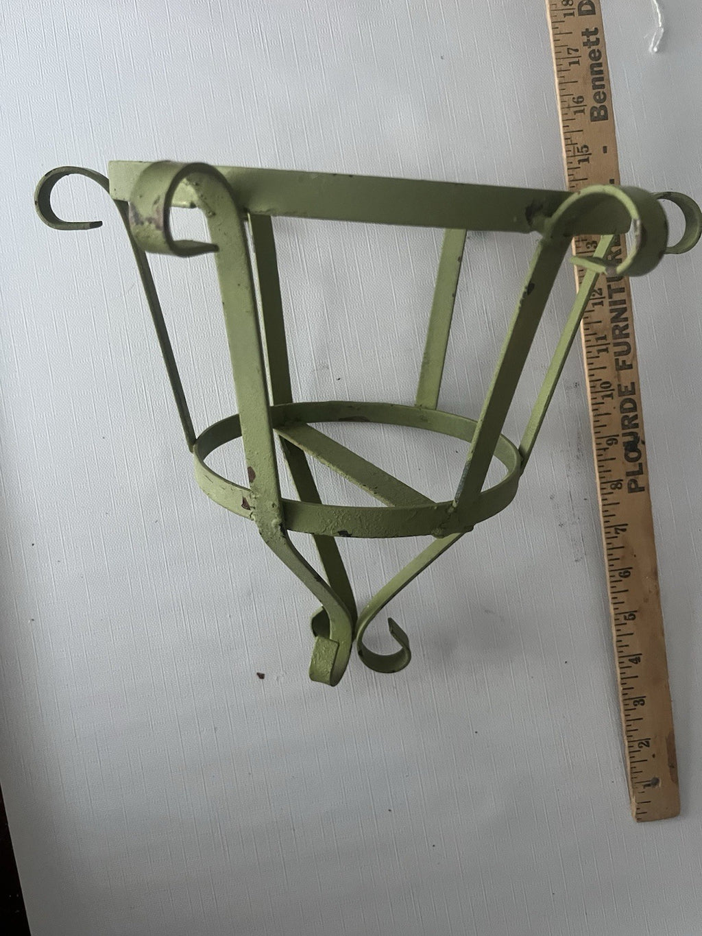 Vintage Green Wrought Iron Scalloped Plant Hanger, Round