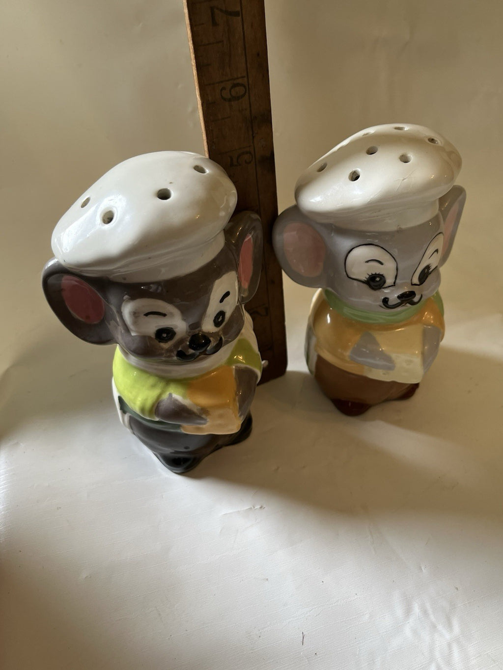 Vintage 1970’s French Mouse Waiter Salt And Pepper Shaker Set 5” Tall