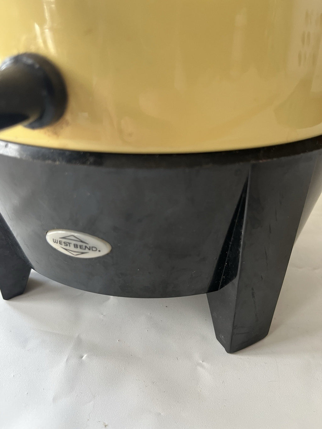 West Bend 1960’s 36 Cup Party Perk Coffee Percolator, Cream Colored/Harvest Gold