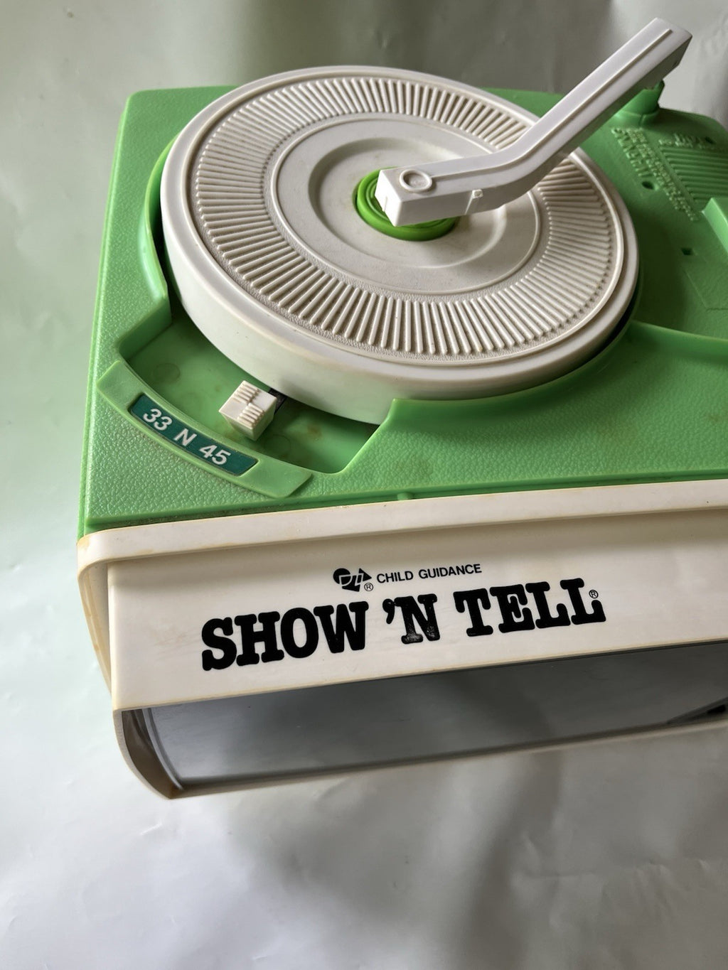 Vintage Child Guidance Show ‘N Tell Green Phono-viewer. Working Condition, GVC