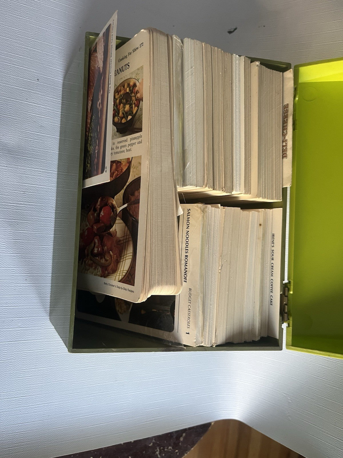 Vintage Betty Crocker Recipe Card Library Avocado Lime Green Box 1971 Recipes 
