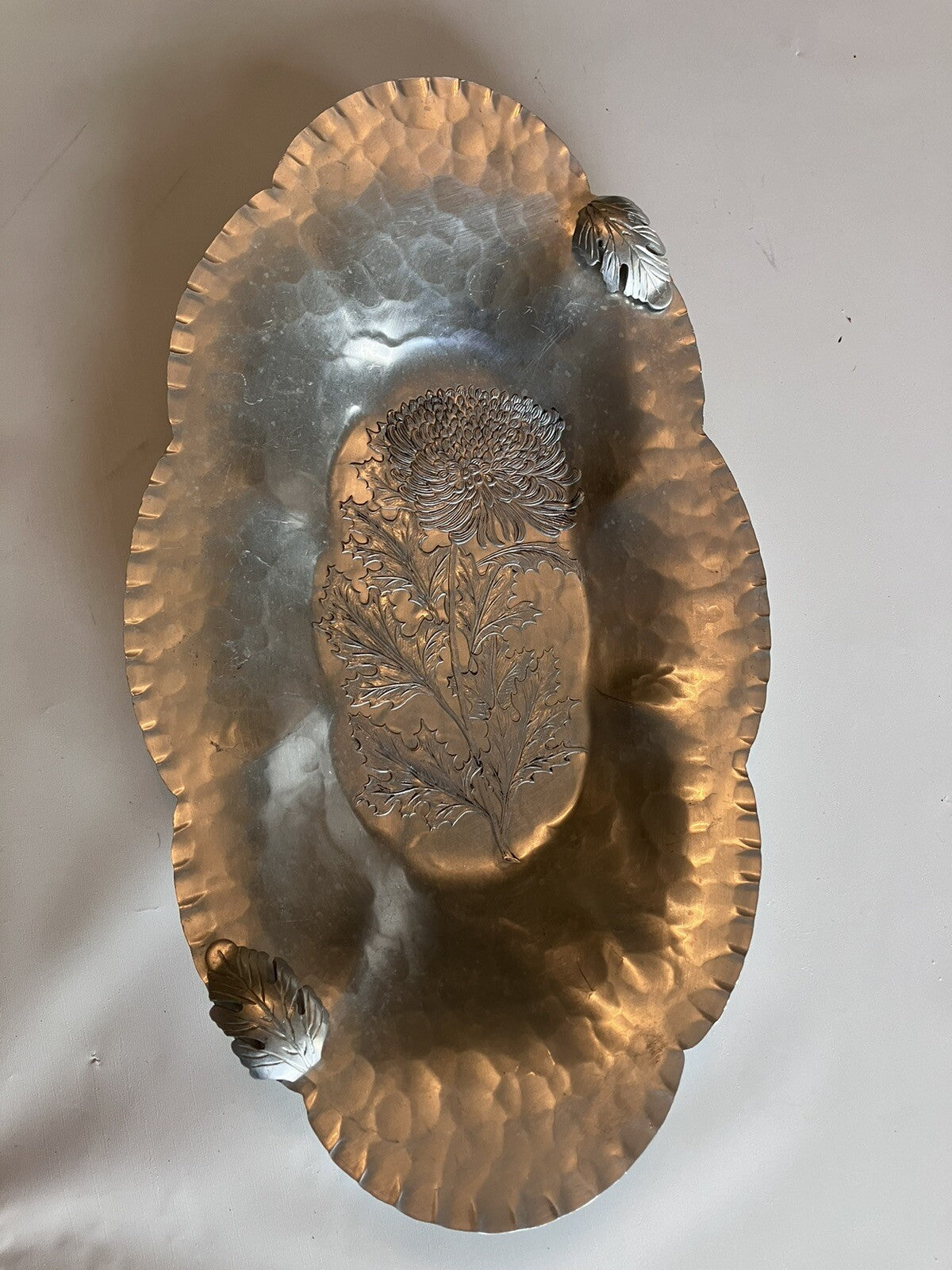 Vtg Continental Trademark Hand Wrought Aluminum Oval Tray Floral Scalloped Edge