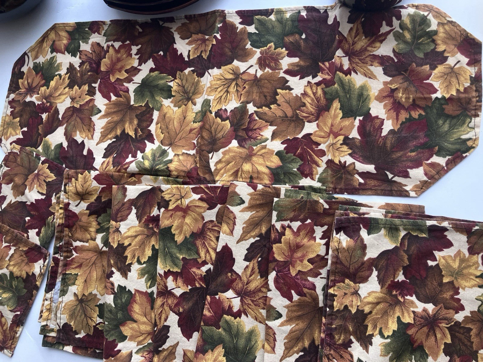 2011 Better Homes Stoneware Collection In Acorn Kitchen Set; 25 Pieces