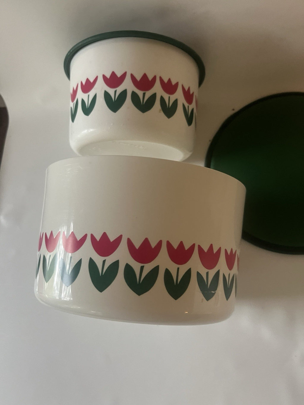 Vtg. One Touch White Tulip Tupperware Canisters with Green Lids; A-C; B/D sets