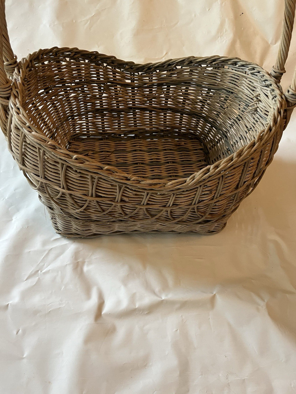 Vintage Large Gathering Basket With Rectangle Bottom, Unique Details, GUC