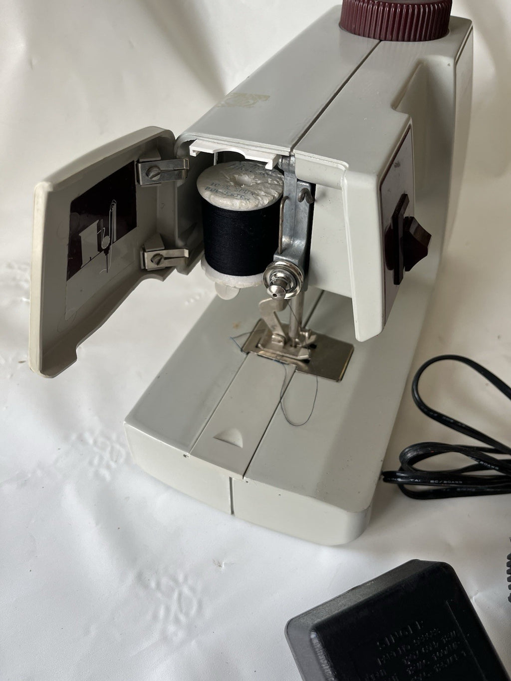 Vintage Singer Tiny Tailor Grey And Maroon Sewing Machine, Works!
