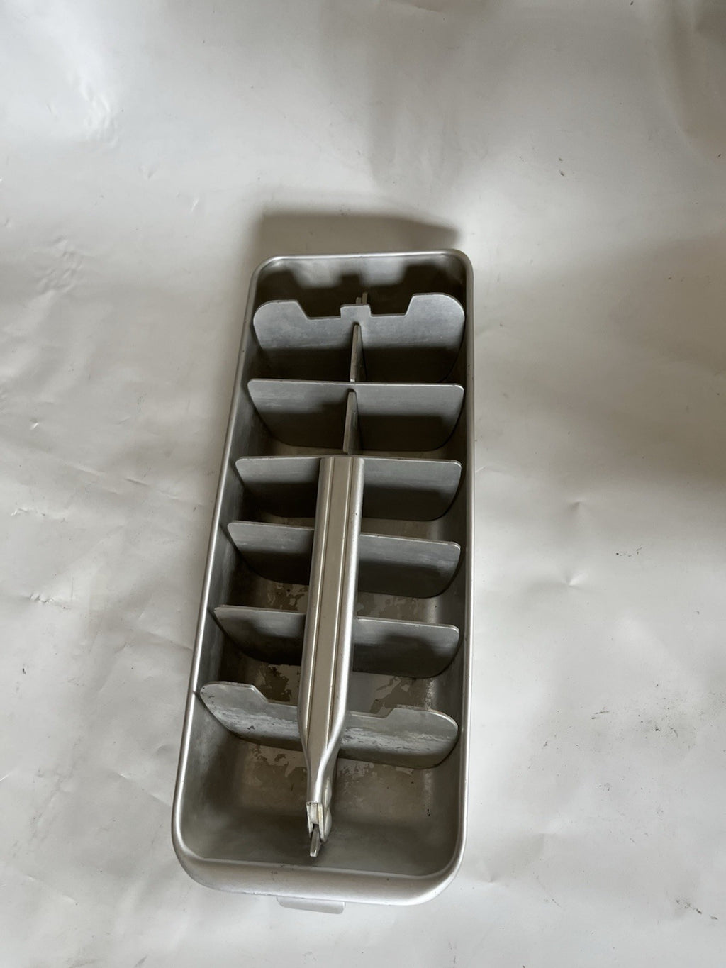 Vintage General Electric Metal Aluminum Ice Cube Tray
