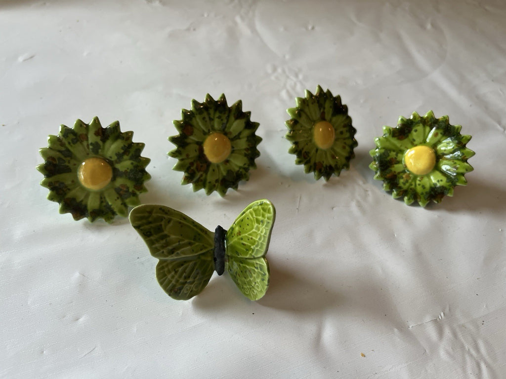 Vintage 1970s Ceramic Homemade Flower/Butterfly Ceramic Macrame Rings (5 Total)