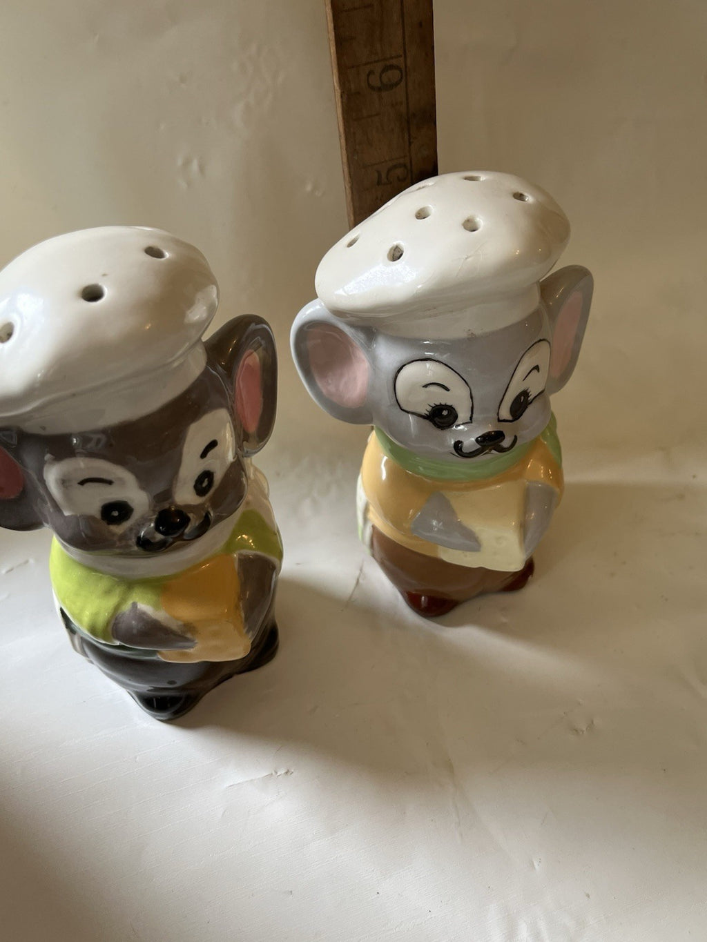 Vintage 1970’s French Mouse Waiter Salt And Pepper Shaker Set 5” Tall