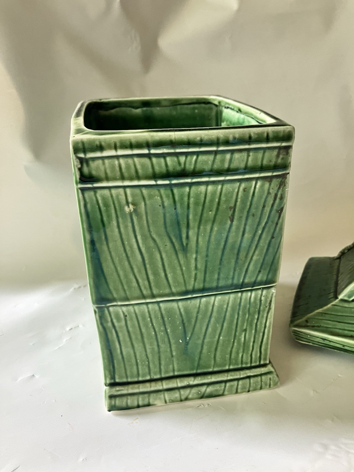 Vintage MCM Green Glazes Ceramic Hickory Dickory Cookie Jar  Made In Japan