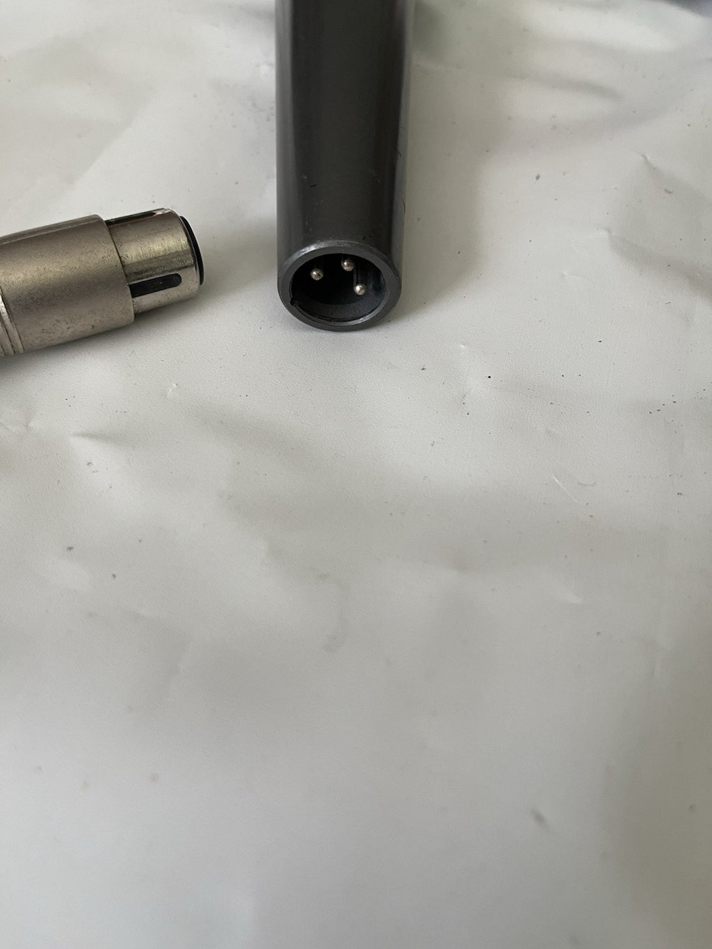 Lot of 2 Microphones Realistic Highball 33-984A/Starpower SP-9 & Cables Lot