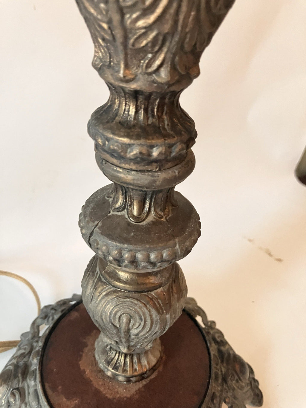 Vintage Accurate Casting Inc. Electric 23” Lamp, Works!